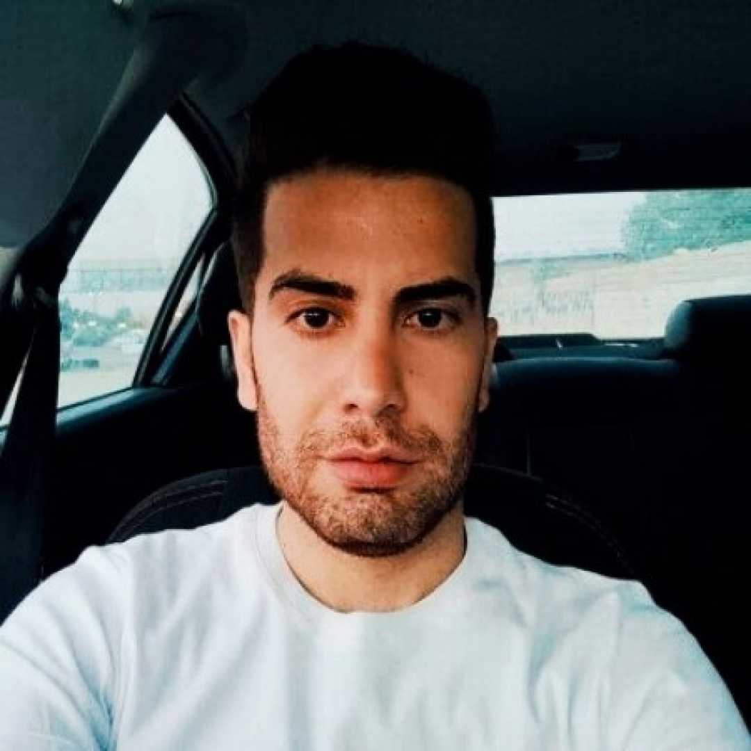 فرشاد آزادی چه خور عشقم