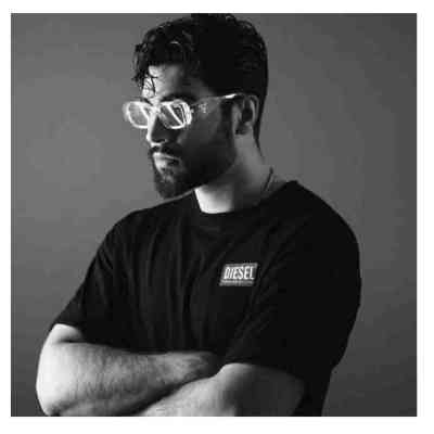 شدم عاشق سادگیات یه مدلی شدم تازگیا کیارش