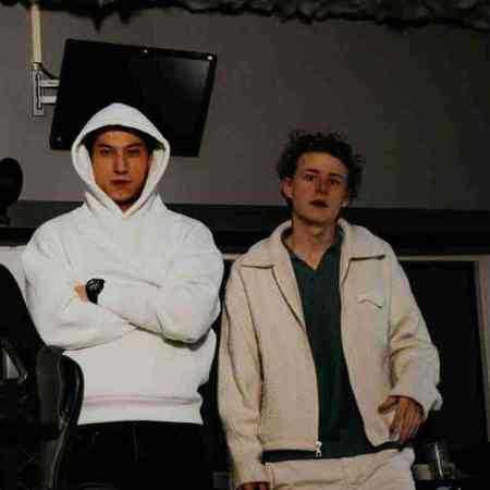 ابوم خنده کو