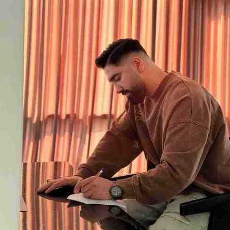 جواد عباسی ساعت پنچ