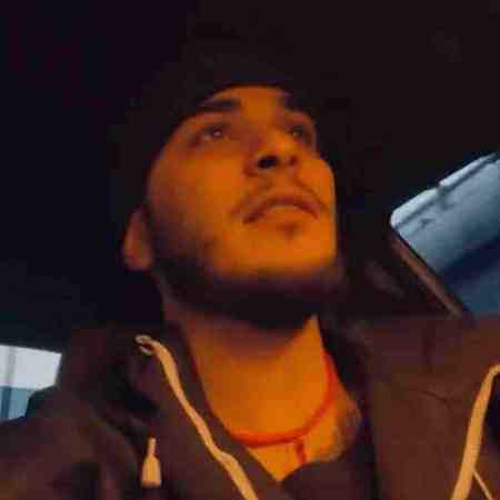 مهیار مگه میزارم بری من تازه پیدات کردم