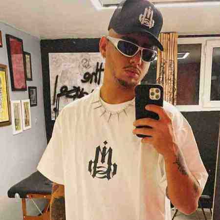 شایان یو تنها ترین